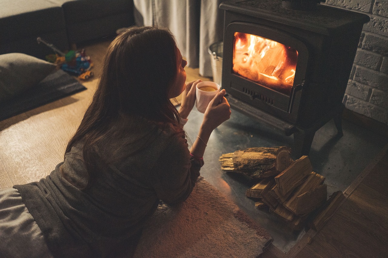 Create a Cozy Space with DIY Wooden Fireplace Mantels